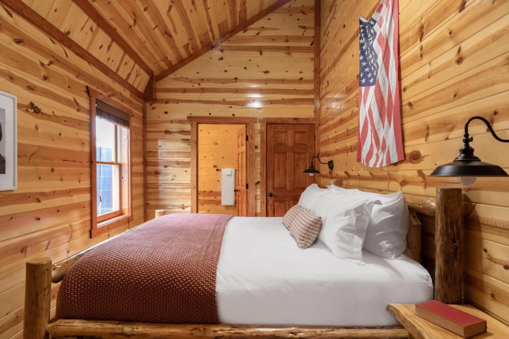 Sugarland By Avantstay Sleeps 28 Home Theatre Two Hot Tubs Indoor Pool Incredible Views Pigeon Forge Eksteriør billede