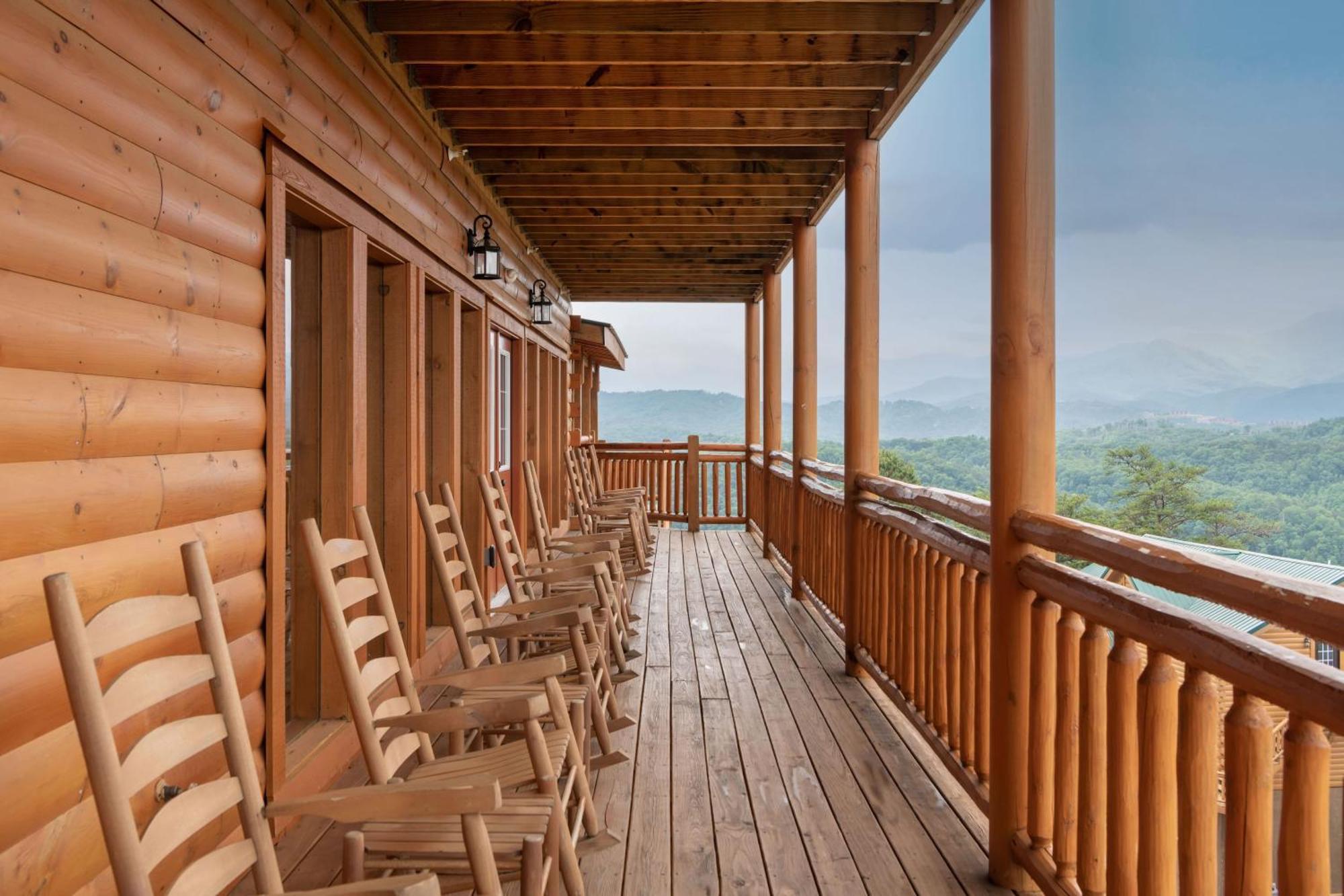 Sugarland By Avantstay Sleeps 28 Home Theatre Two Hot Tubs Indoor Pool Incredible Views Pigeon Forge Eksteriør billede
