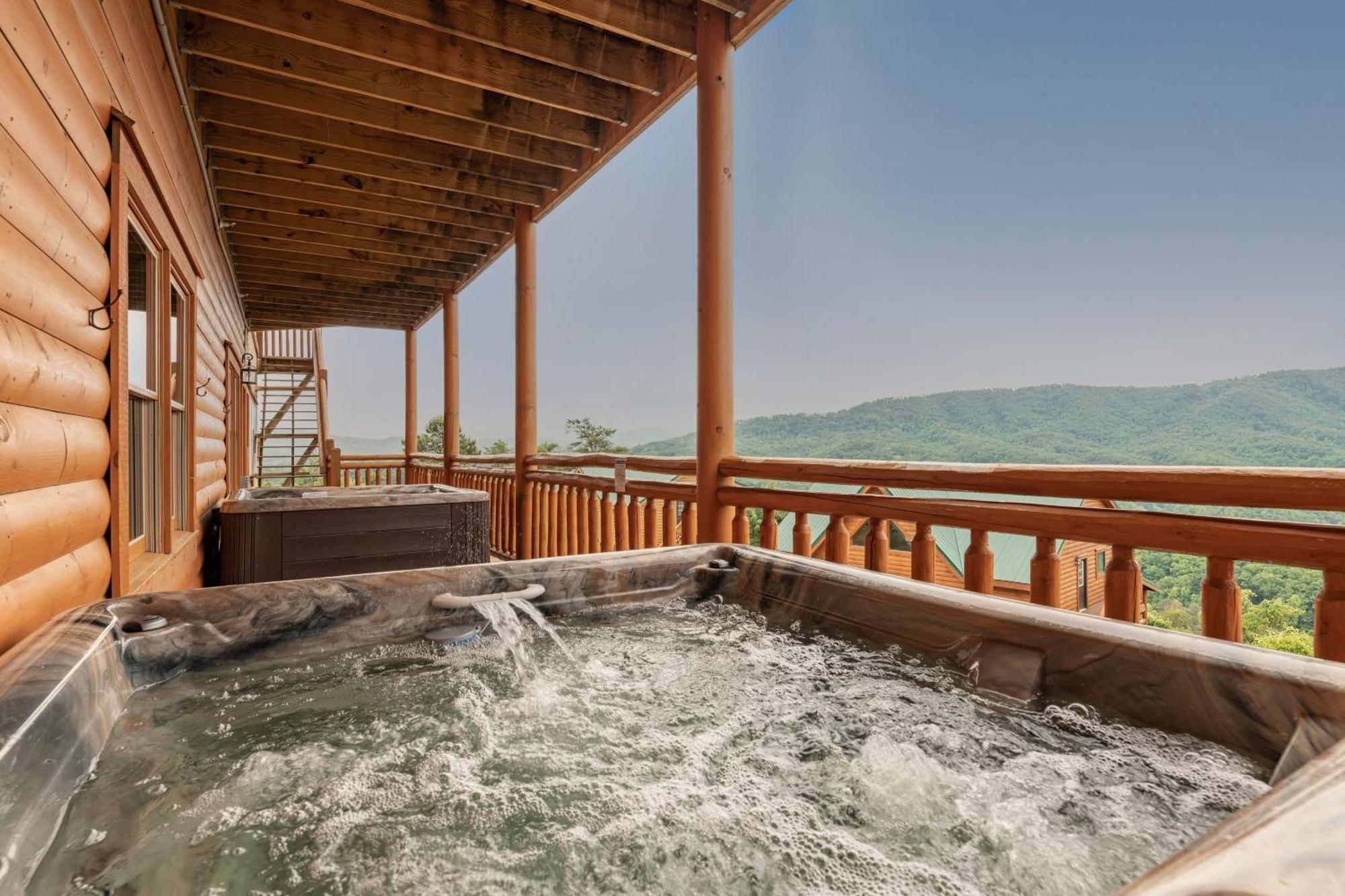 Sugarland By Avantstay Sleeps 28 Home Theatre Two Hot Tubs Indoor Pool Incredible Views Pigeon Forge Eksteriør billede